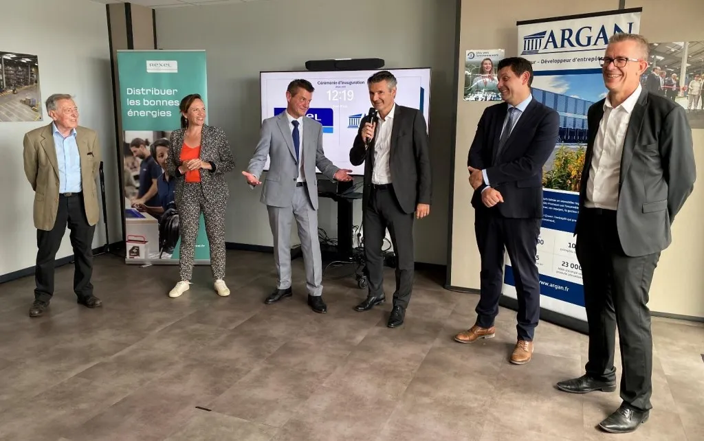 De g. à d. Pierre Ducout (Président ComCom Jalle Eau Boude), Marie-Laure Cuvelier (Conseillère Régionale), Guillaume Fournier-Favre (Directeur Général Adjoint REXEL France), Stéphane Cassagne (Directeur Asset Management ARGAN), Sébastien Saint-Pasteur (Député de Gironde),